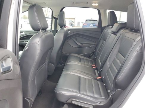 Used 2019 Ford Escape Titanium image 12