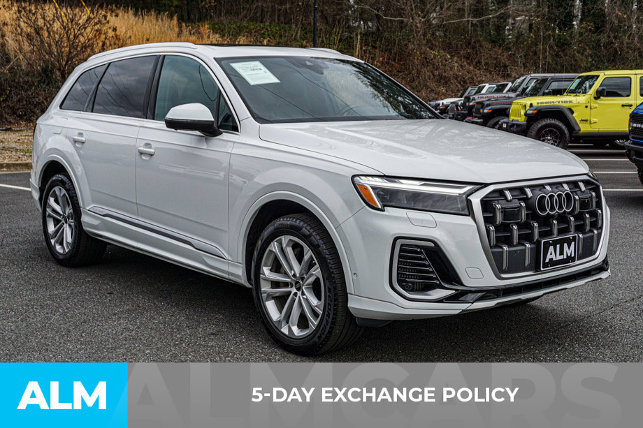 Used 2025 Audi Q7 3.0T Premium Plus AWD/4WD image 3