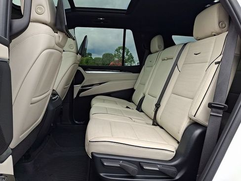 Certified 2025 Cadillac Escalade Sport w/ Touring Package AWD/4WD image 7