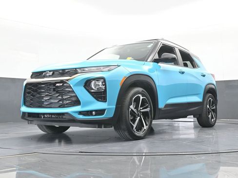 Used 2021 Chevrolet TrailBlazer RS w/ Sun and Liftgate Package FWD image 60