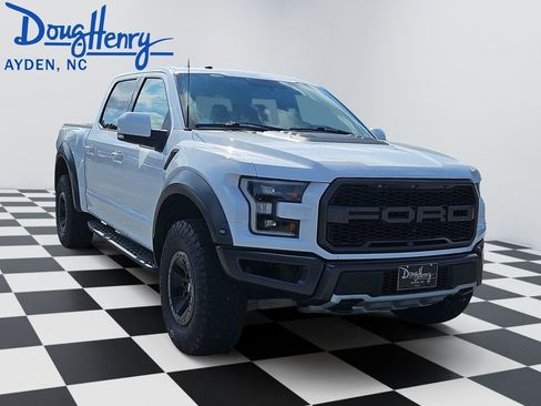 Used 2018 Ford F150 Raptor w/ Equipment Group 802A Luxury image 7