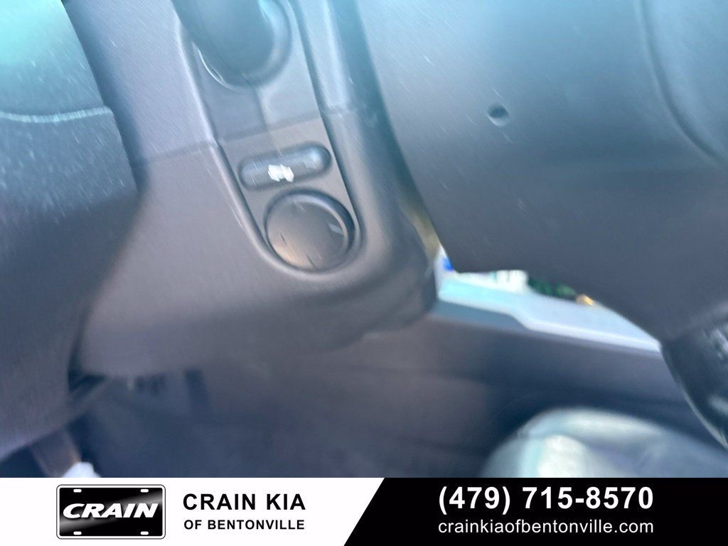 Used 2014 Ford Explorer Limited w/ Equipment Group 301A FWD image 11