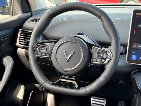 New 2025 VinFast VF 8 Eco AWD/4WD image 22