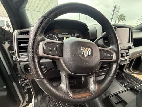 Used 2024 RAM 3500 Tradesman w/ Chrome Appearance Group image 23