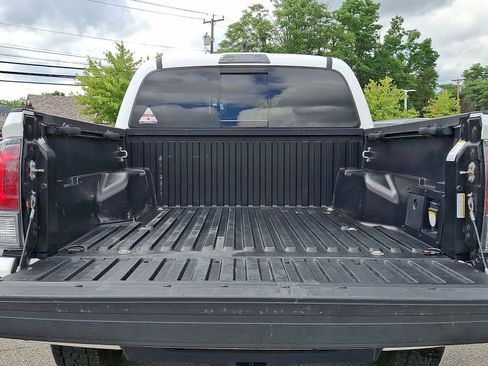 Certified 2023 Toyota Tacoma TRD Sport w/ TRD Premium Sport Package AWD/4WD image 31