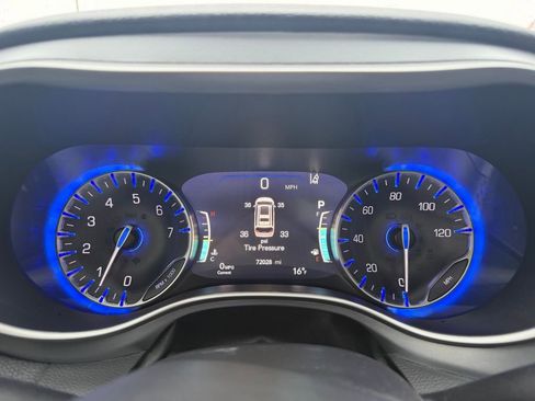 Used 2022 Chrysler Pacifica Touring-L w/ S Appearance Package image 31