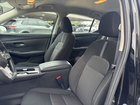 Used 2025 Nissan Sentra SV FWD image 13