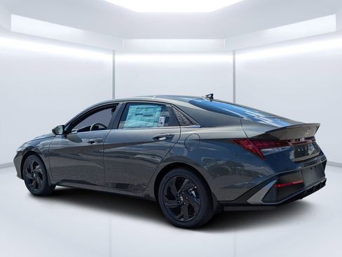 New 2026 Hyundai Elantra SEL Sport Premium w/ Cargo Package FWD image 5