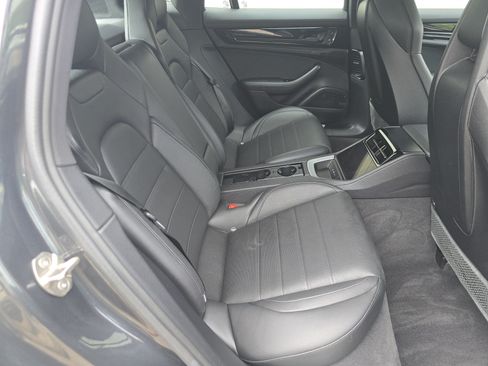 Certified 2025 Porsche Panamera 4 AWD/4WD image 21