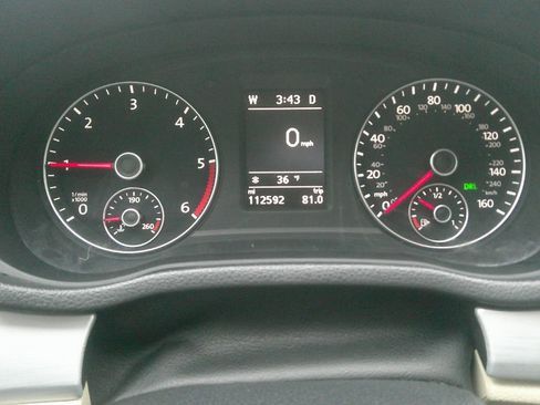 Used 2013 Volkswagen Passat TDI SE image 12