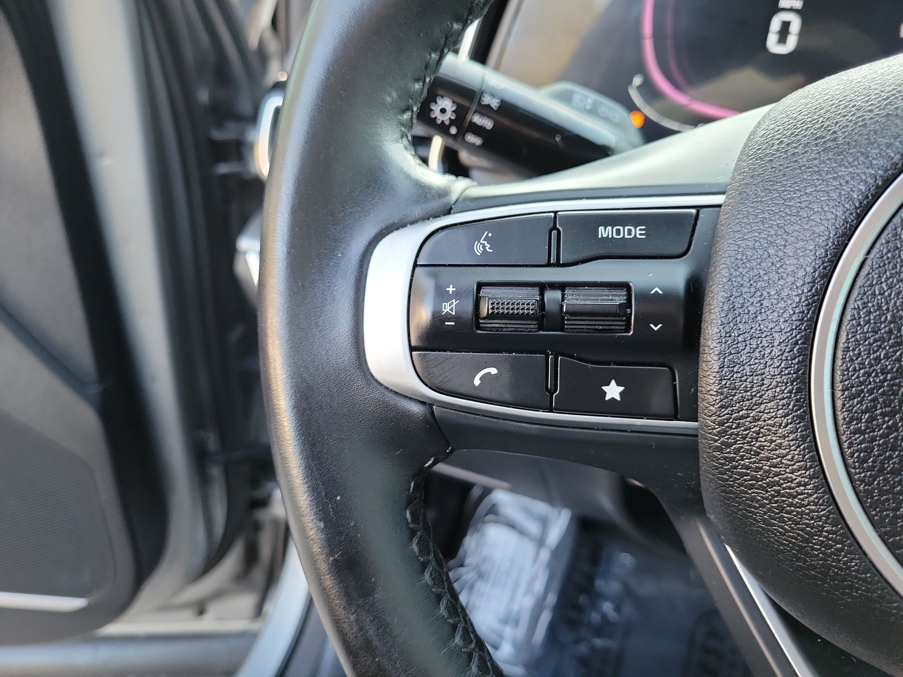 Certified 2024 Kia Sportage EX FWD image 25