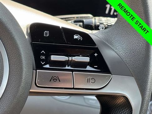 Used 2024 Hyundai Elantra SEL FWD image 14