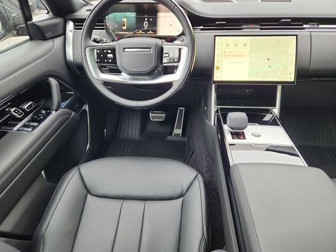 New 2026 Land Rover Range Rover Long Wheelbase SE AWD/4WD image 4