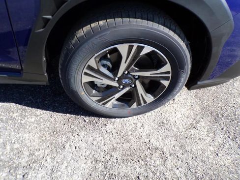 Used 2025 Subaru Crosstrek 2.0i Premium image 10