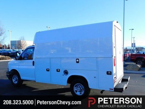 New 2024 Chevrolet Express 3500 w/ Power Convenience Package image 6