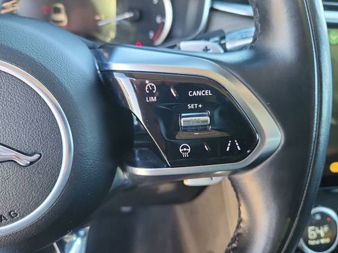 Used 2022 Jaguar F-PACE S image 22