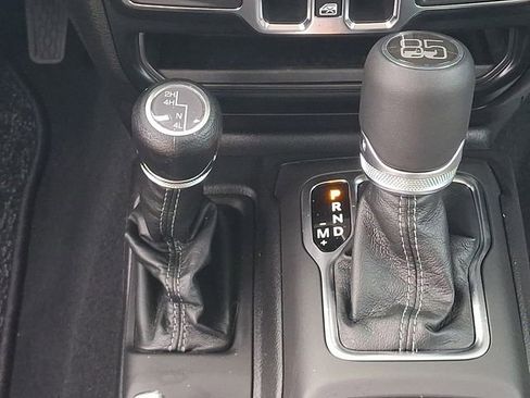 New 2026 Jeep Gladiator Sport AWD/4WD image 7