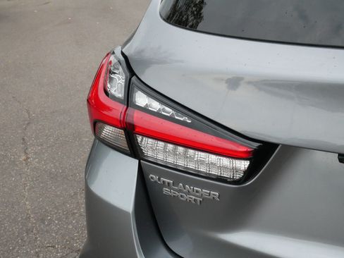 Used 2025 Mitsubishi Outlander Sport ES AWD/4WD image 17