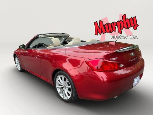 Used 2014 INFINITI Q60 Convertible w/ Premium Package RWD image 3