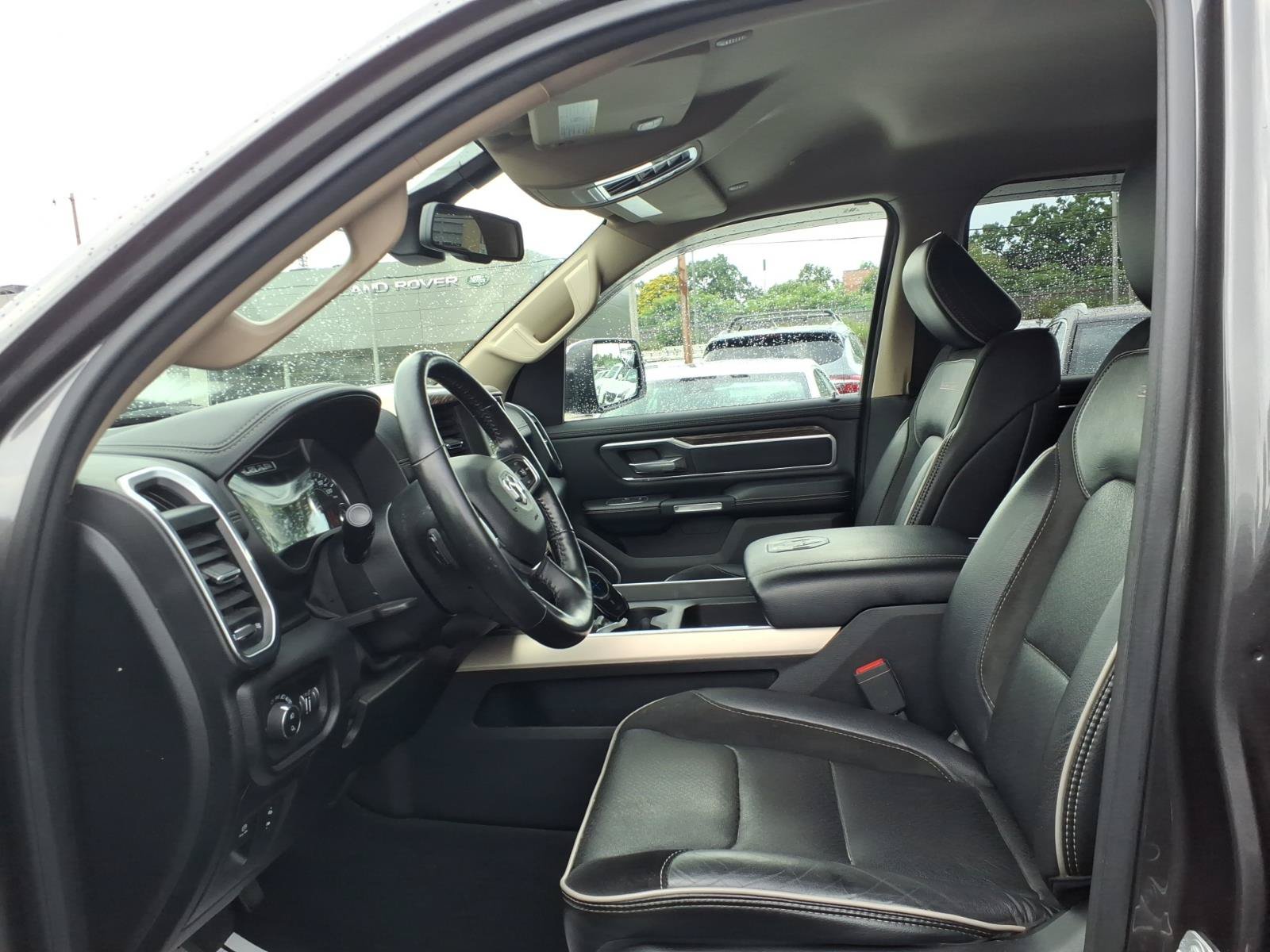 Used 2020 RAM 1500 Laramie AWD/4WD image 19