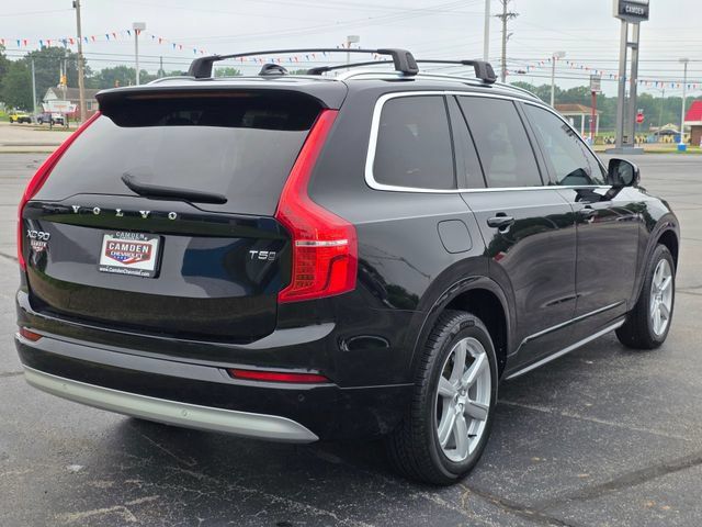 Used 2022 Volvo XC90 T5 Momentum AWD/4WD image 16