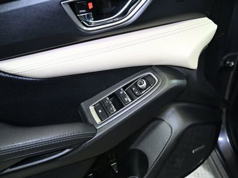 Used 2022 Subaru Ascent Limited w/ Technology Package image 28