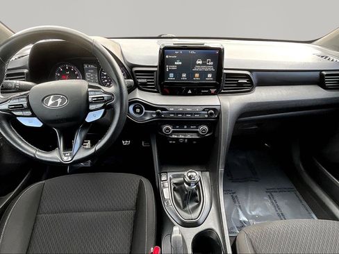 Used 2020 Hyundai Veloster N w/ Performance Package image 4