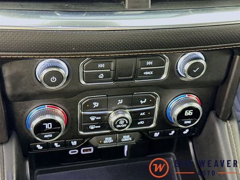 Used 2024 GMC Yukon XL AT4 AWD/4WD image 19