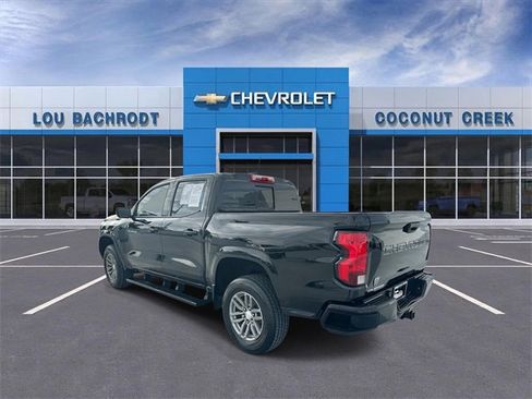 Used 2023 Chevrolet Colorado LT w/ LT Convenience Package image 6