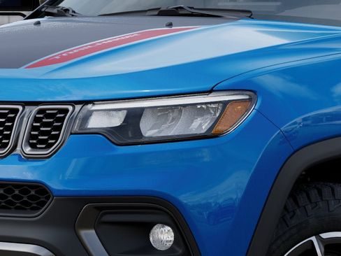 New 2026 Jeep Compass Trailhawk AWD/4WD image 30
