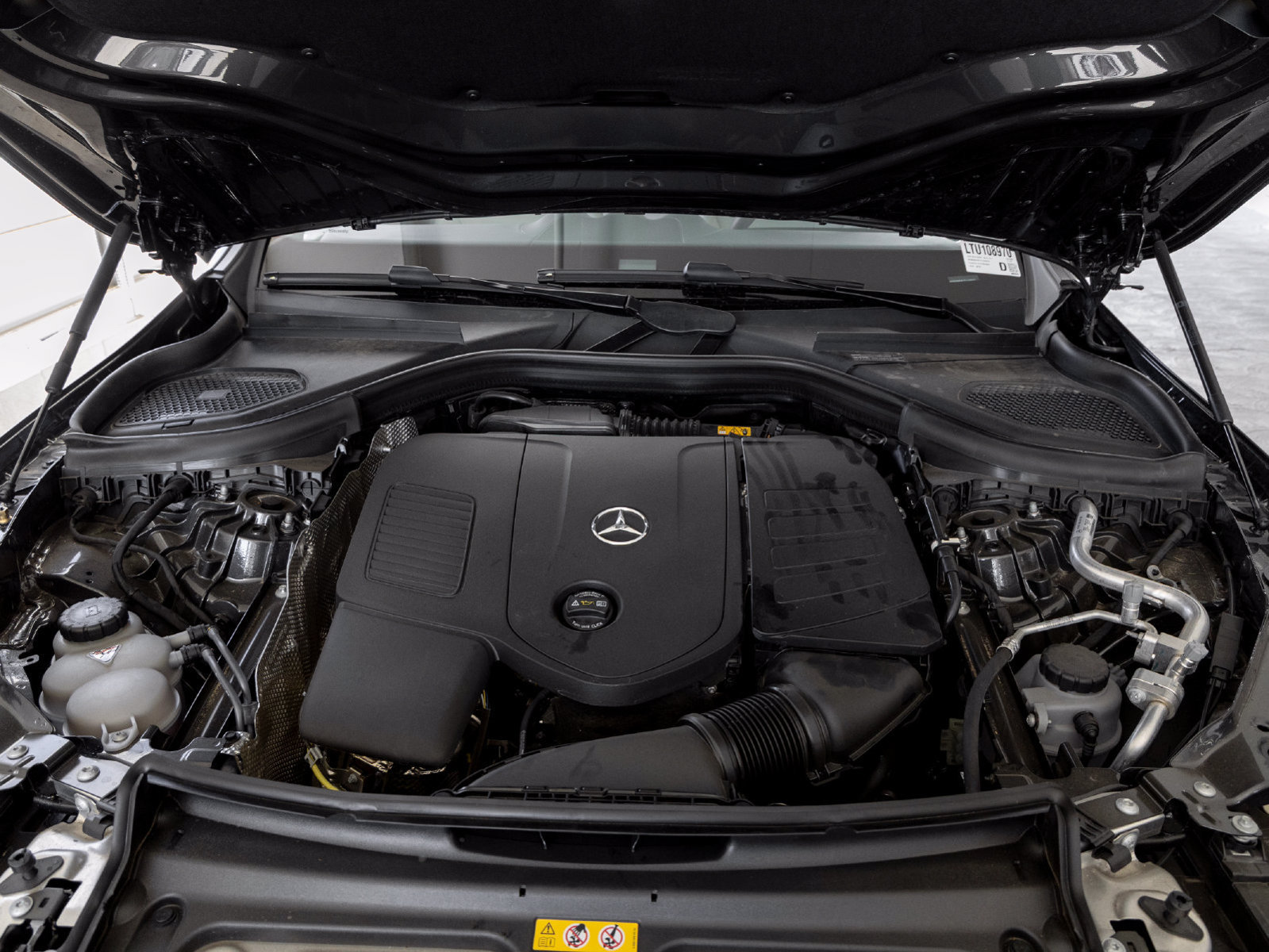 Certified 2026 Mercedes-Benz GLC 300 image 32