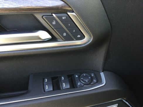 Used 2024 Chevrolet Silverado 1500 LTZ w/ Technology Package image 9