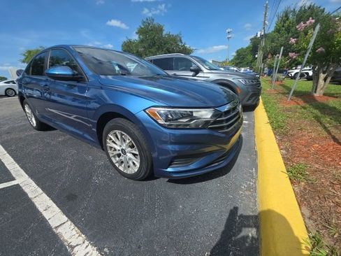 Used 2019 Volkswagen Jetta S w/ Driver Assistance Package FWD image 3