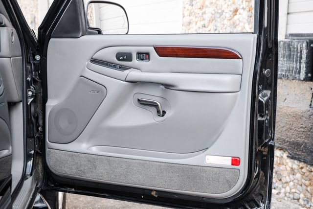 Used 2003 Cadillac Escalade AWD image 65
