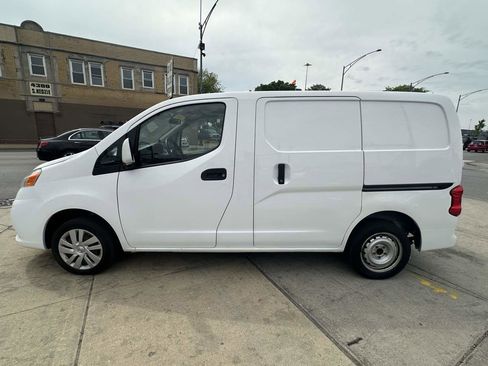 Used 2017 Nissan NV200 SV w/ Back Door Glass Package image 8