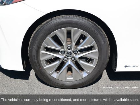 Used 2024 Toyota Mirai w/ Advanced Technology Package image 12