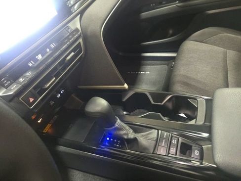 Used 2025 Toyota Camry LE FWD image 25