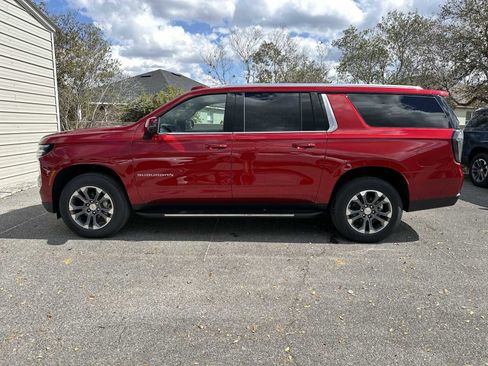 New 2026 Chevrolet Suburban LT w/ Comfort Package image 3