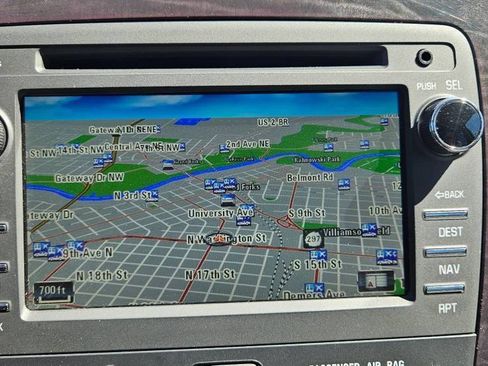 Used 2017 Buick Enclave Leather FWD image 15
