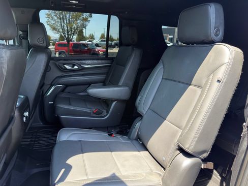 Used 2022 GMC Yukon XL Denali w/ Max Trailering Package AWD/4WD image 10
