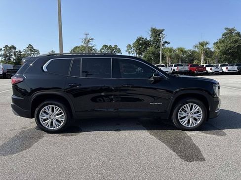 Used 2025 GMC Acadia Elevation w/ Elevation Premium Package FWD image 2