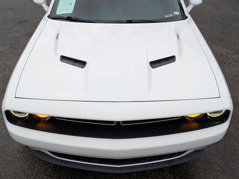 Used 2015 Dodge Challenger R/T Plus image 12