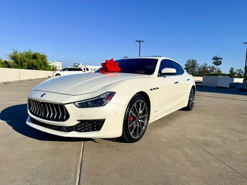 Used 2019 Maserati Ghibli GranLusso RWD image 1