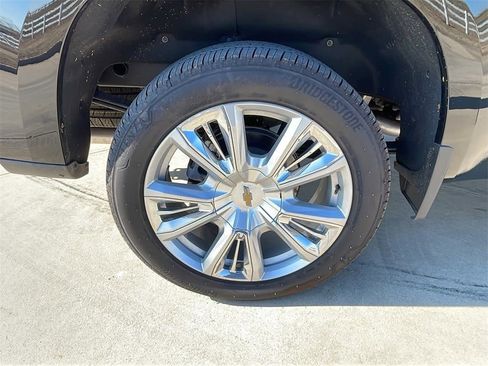 New 2025 Chevrolet Silverado 1500 High Country image 9