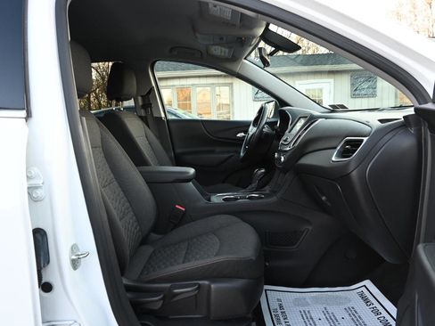 Used 2018 Chevrolet Equinox LT image 25