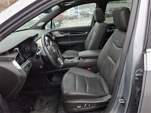 Certified 2023 Cadillac XT6 Premium Luxury w/ LPO, Floor Liner Package image 11