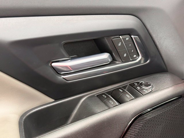 Used 2026 Chevrolet Silverado EV Trail Boss AWD/4WD image 17