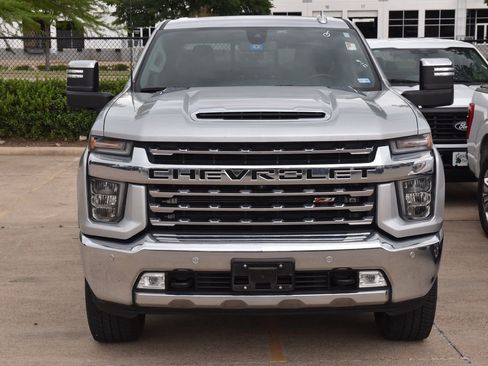 Used 2022 Chevrolet Silverado 2500 LTZ w/ LTZ Texas Edition AWD/4WD image 3