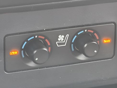Used 2019 Toyota 4Runner Limited RWD image 20