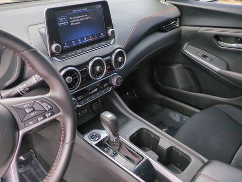Used 2024 Nissan Sentra SR FWD image 23